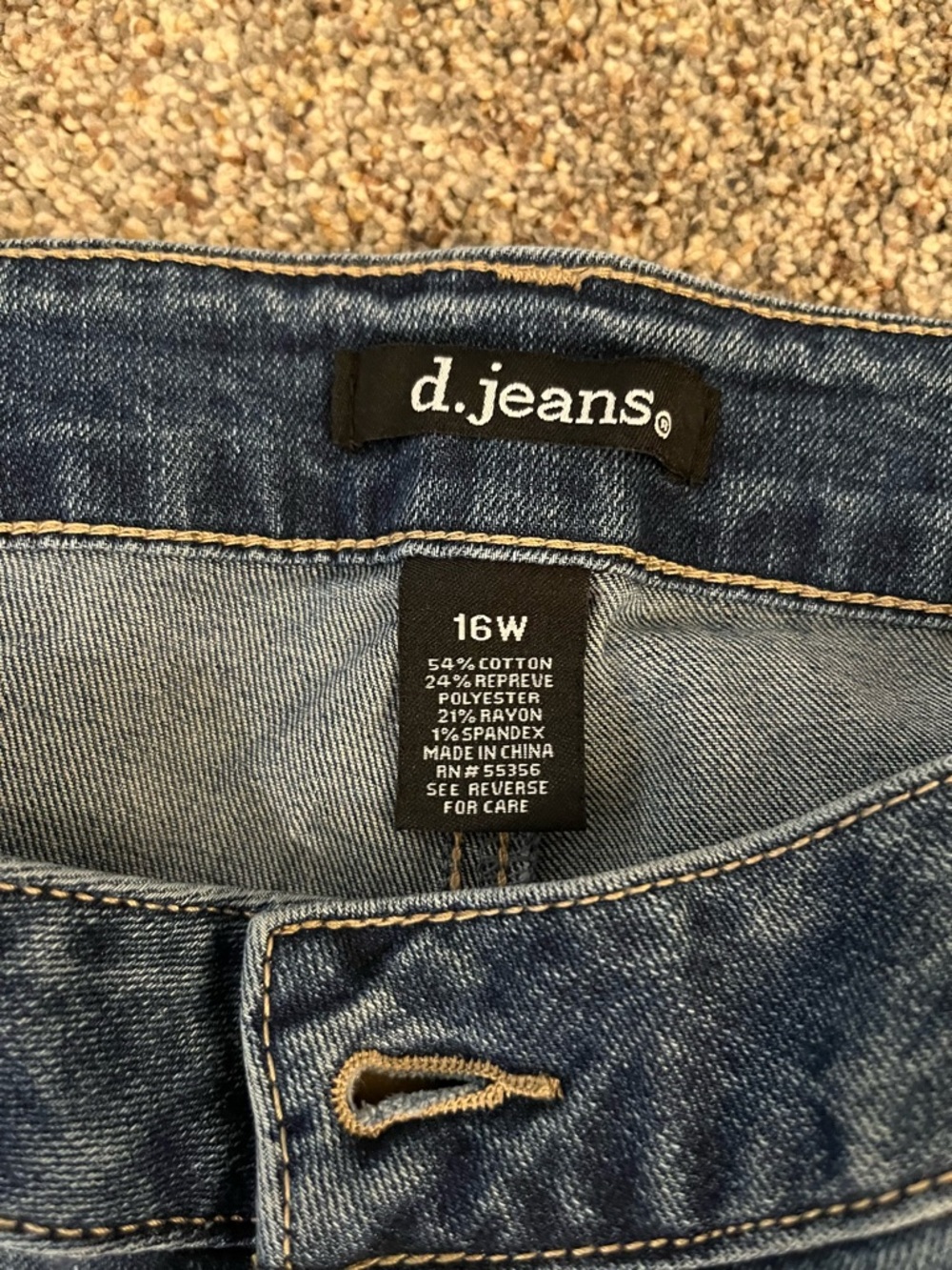 d. jeans Women’s Dark Wash Cargo Skinny Jeans - Blue - Picture 4 of 6